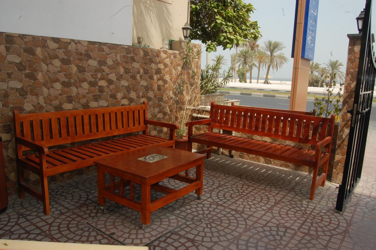 שארג'ה Al Amwaj Hotel מראה חיצוני תמונה