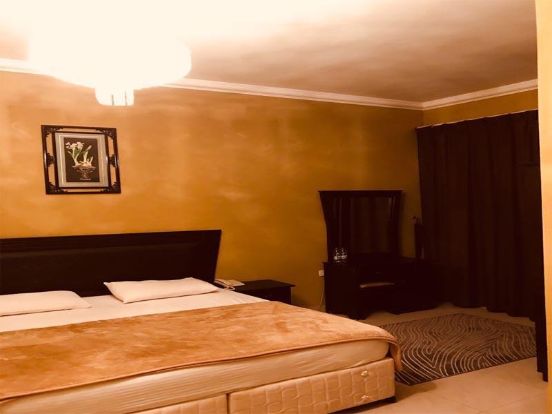 שארג'ה Al Amwaj Hotel מראה חיצוני תמונה